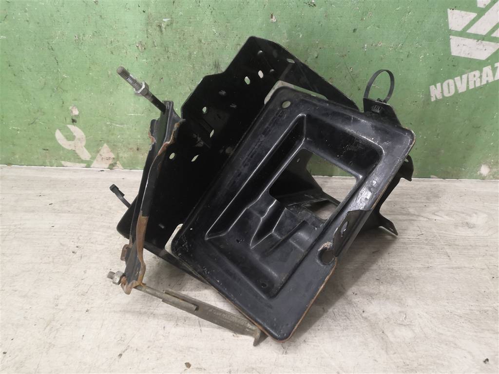 LADA VESTA 15-19 для Крепление АКБ (корпус/подставка)