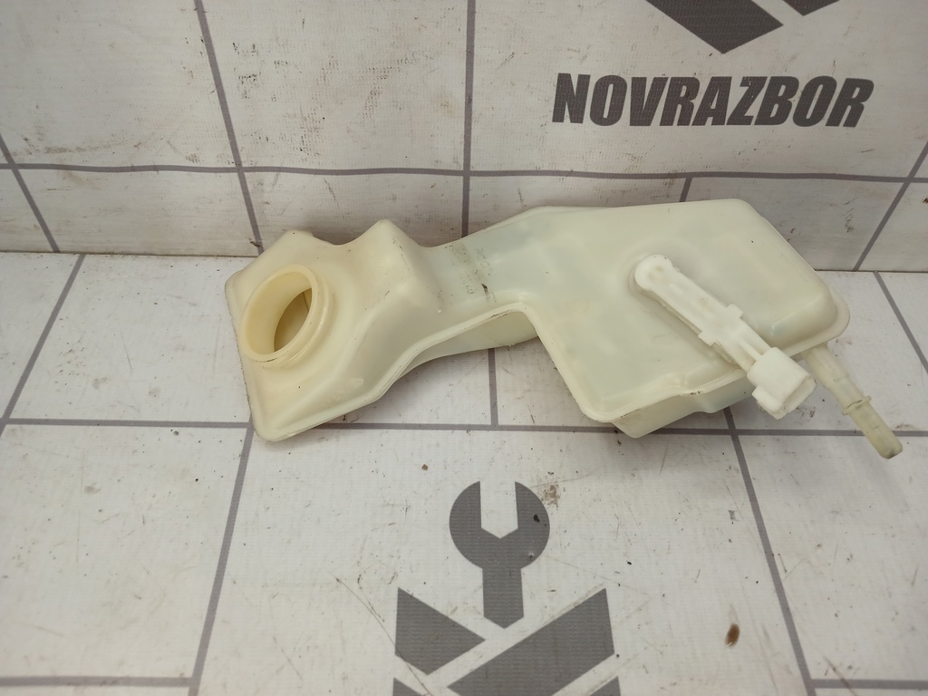 Mazda Mazda 3  BK  02-09 для Бачок главного тормозного цилиндра