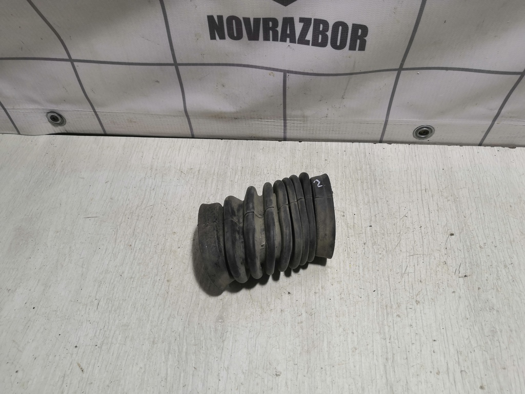 VW Golf 4 Bora 97-05 для Пыльник (кузов наружные)