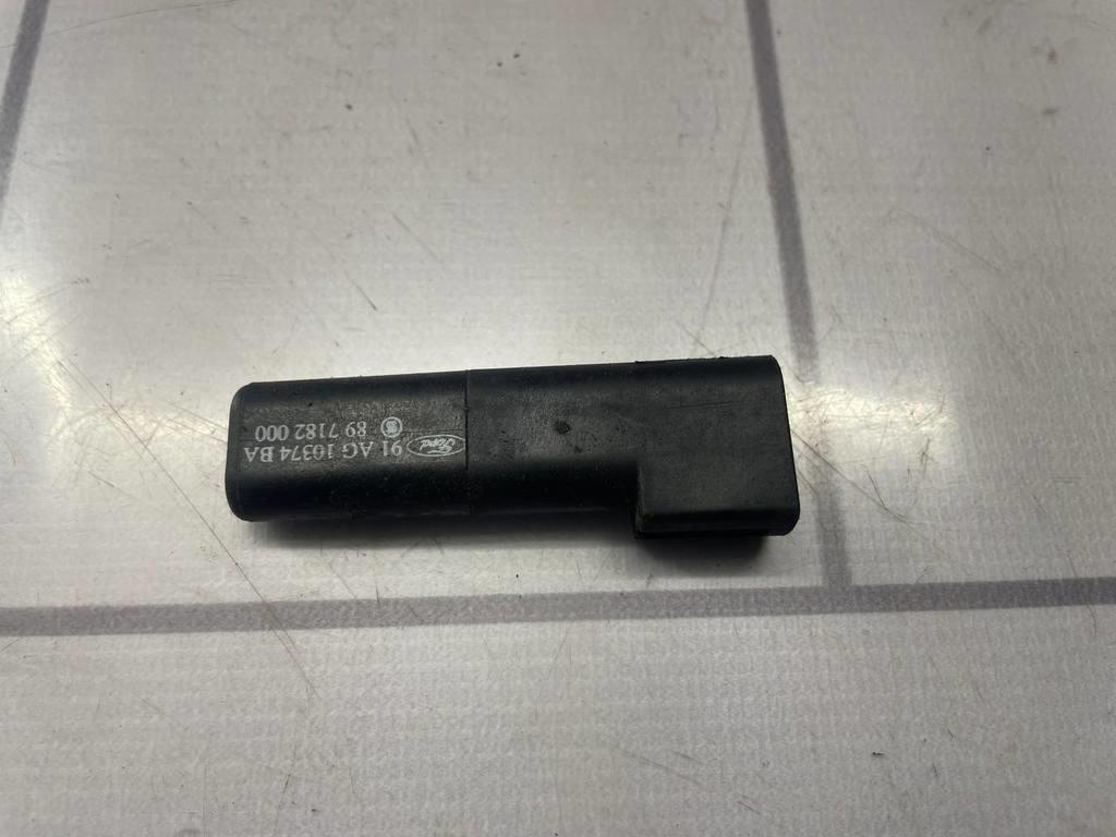 Ford Focus 1 1998-2004 для Датчик температуры воздуха