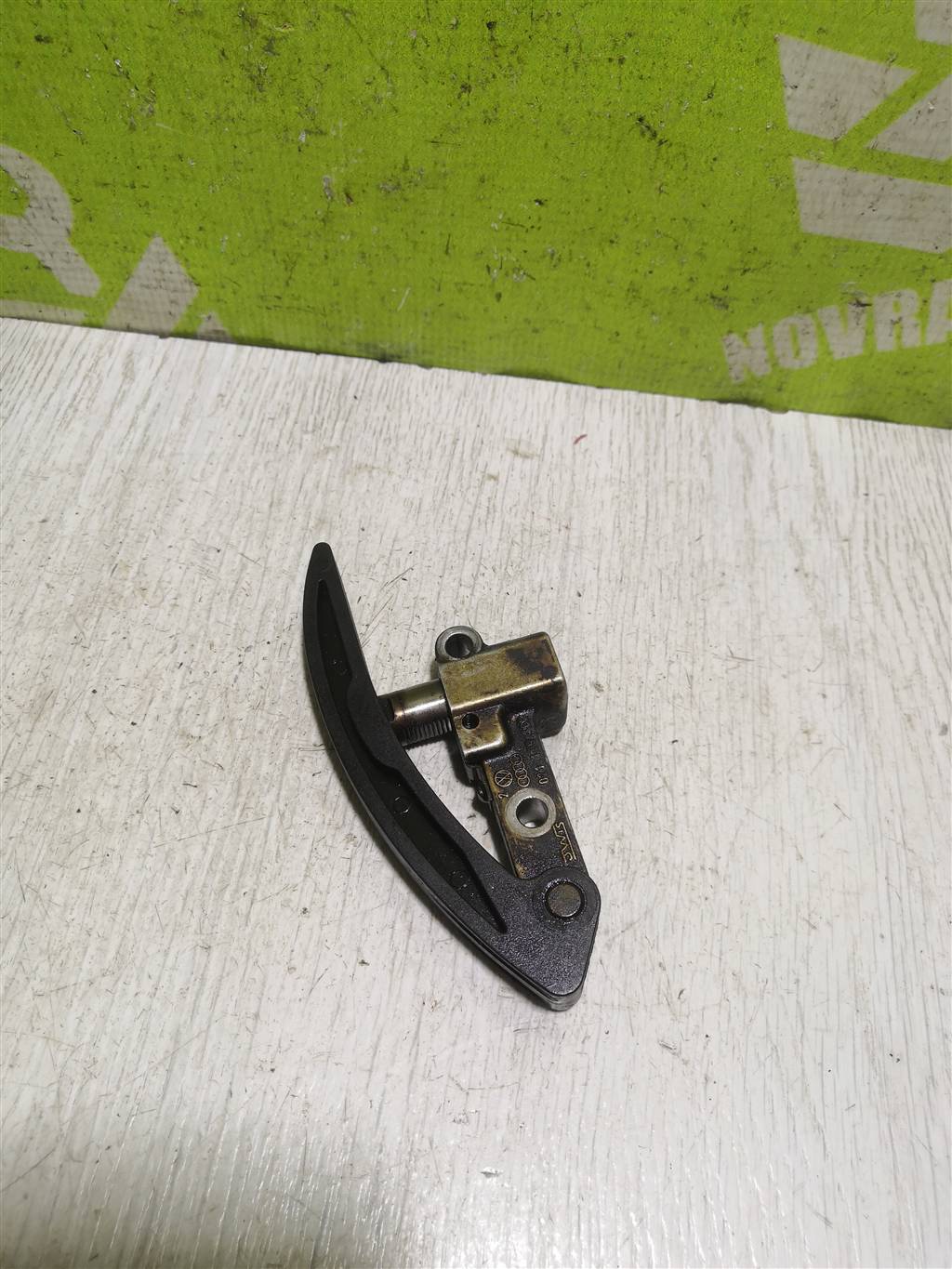 VW Golf 3 Vento 91-97 для Натяжитель цепи