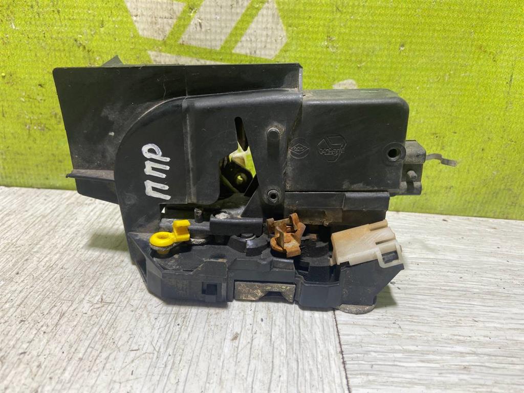 Renault Laguna 94-99 для Замок двери передней правой