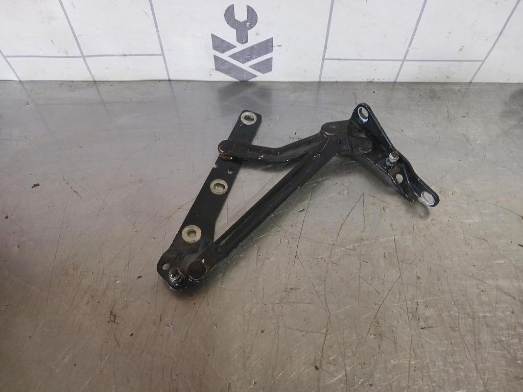 Ford Focus 2 05-08 для Петля крышки багажника