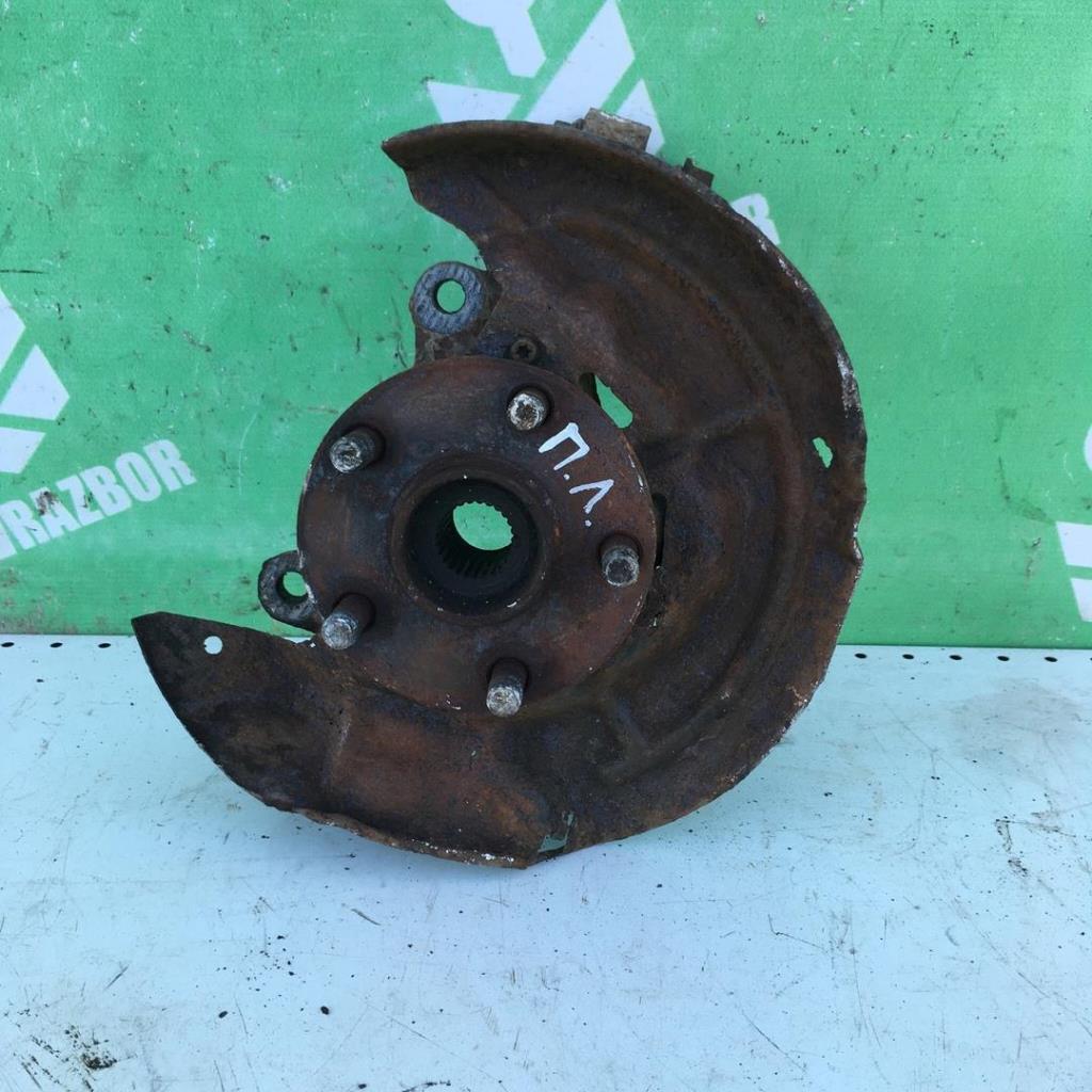 Toyota Carina E 1992-1997 для Кулак поворотный передний левый