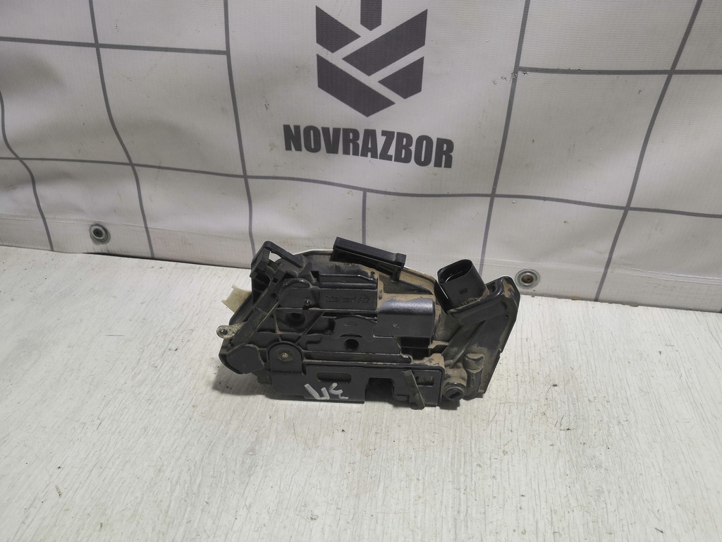 Skoda Fabia 2007-2015 для Замок двери задней правой