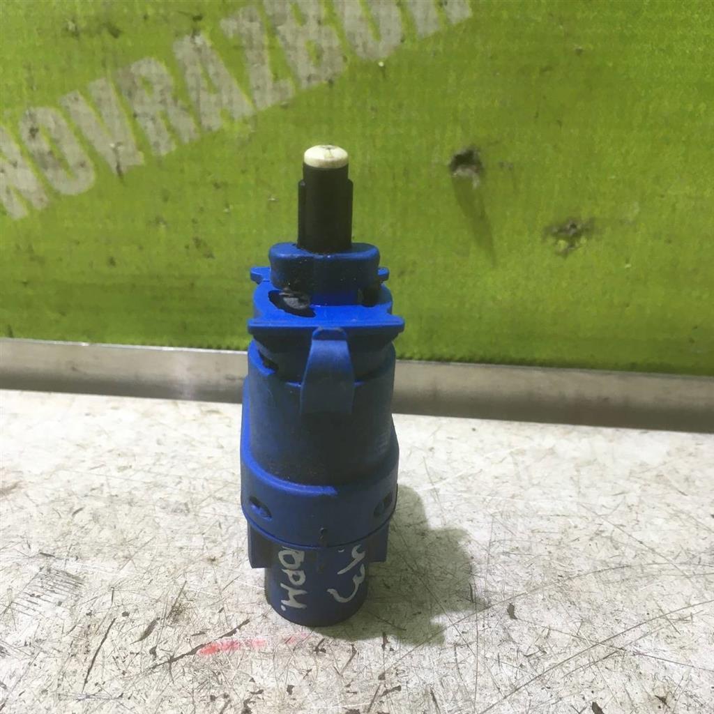 Mazda Mazda 3  BK  02-09 для Датчик включения стопсигнала