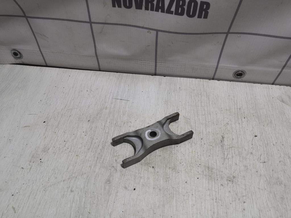 Skoda Octavia A5 1Z   04-13 для Кронштейн (сопут. товар)