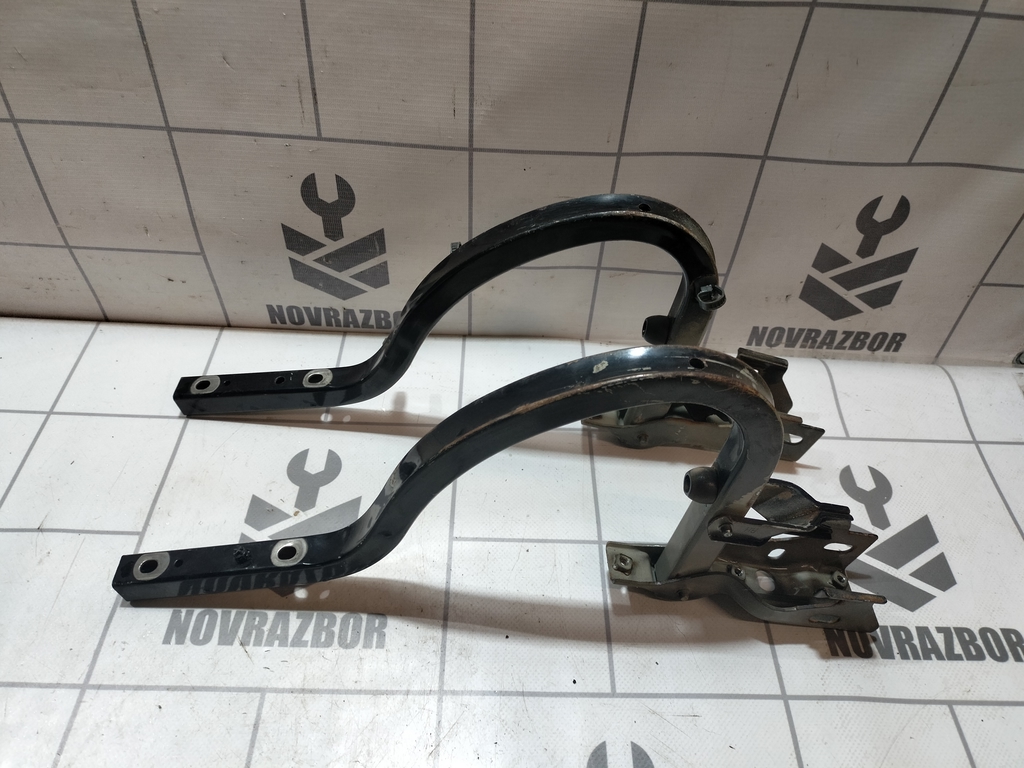 Hyundai Elantra 3  00-05 для Петля крышки багажника