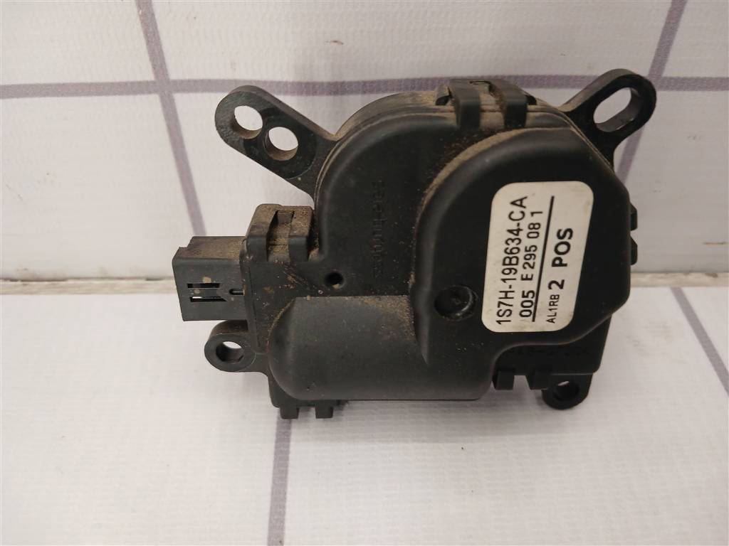 Ford Focus 2 08-11 для Моторчик заслонки отопителя