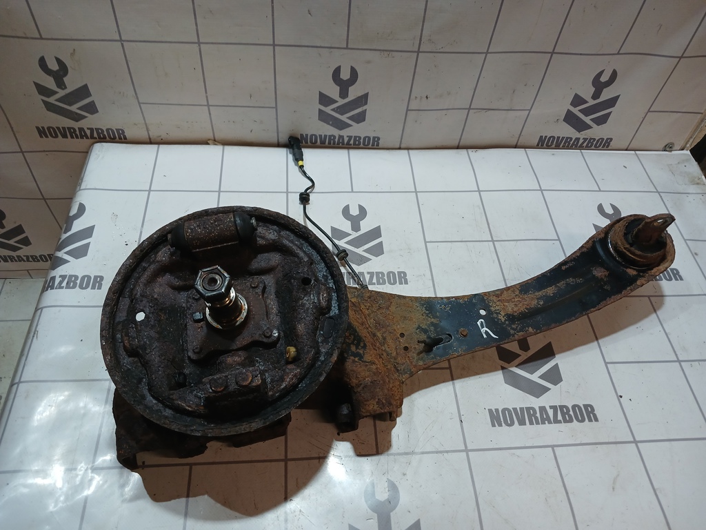 Ford Focus 1 1998-2004 для Рычаг задний продольный правый