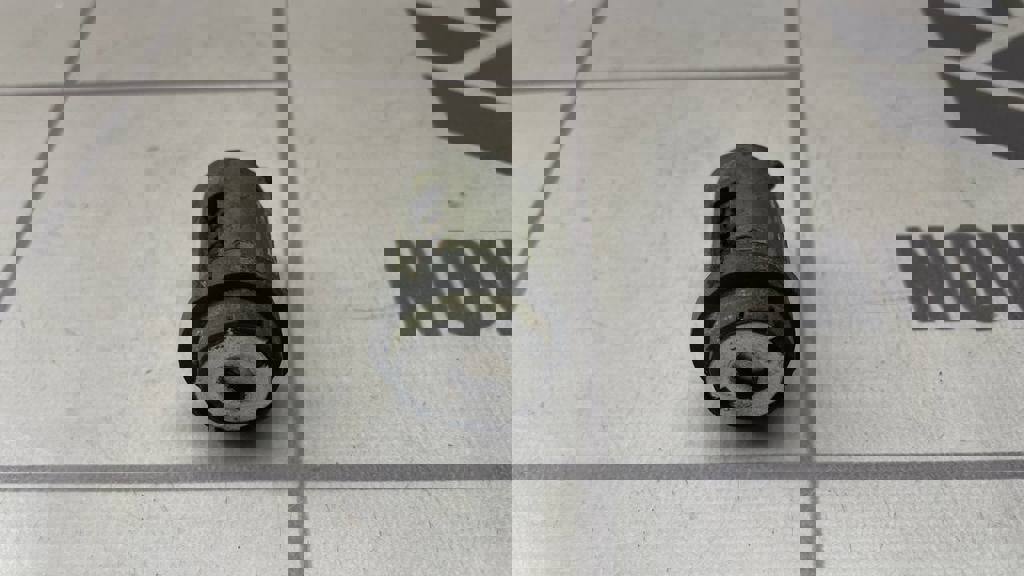 Ford Focus 1 1998-2004 для Вставка замка двери