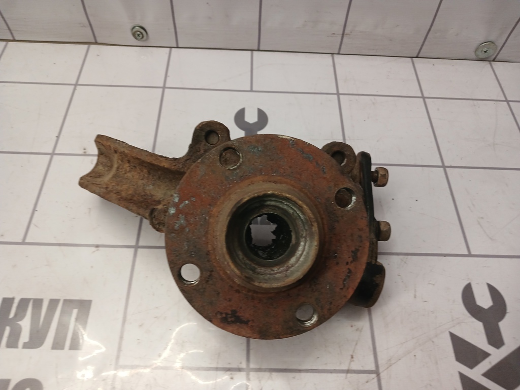 Audi 80  90  B3  86-91 для Кулак поворотный передний левый