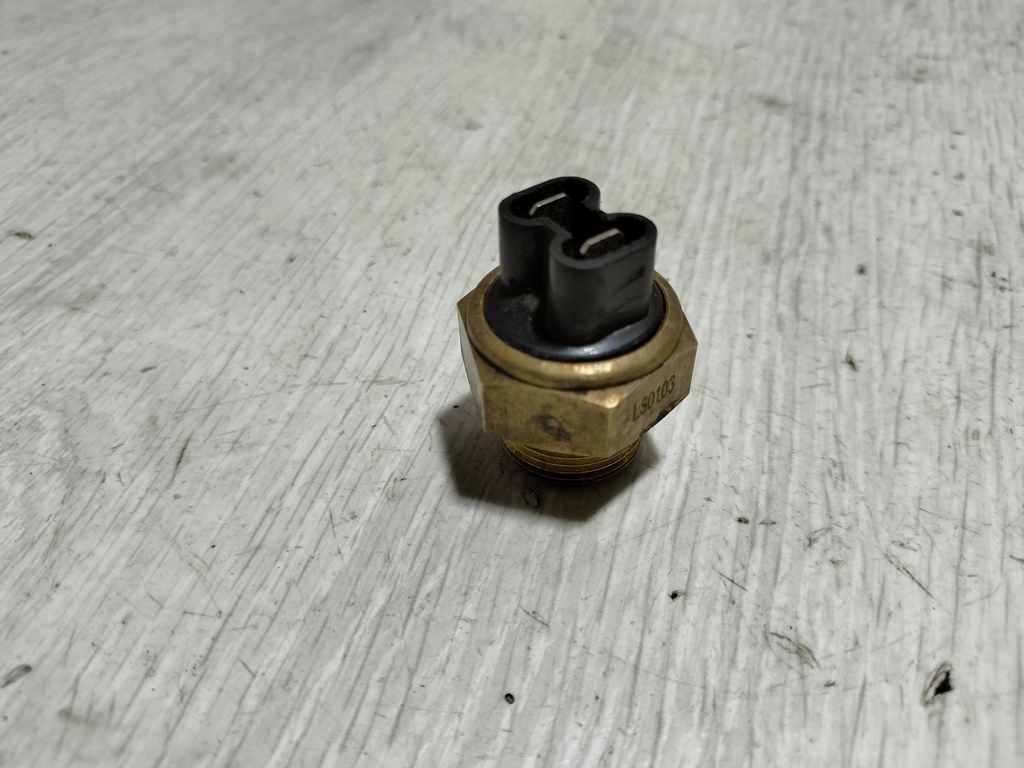 Opel Vectra B 1999-2002 для Датчик включения вентилятора