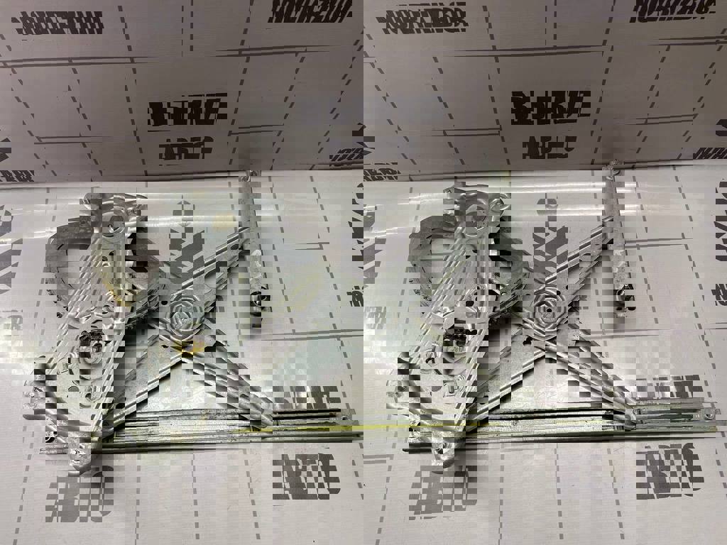 Renault Megane 3 09-16 для Стеклоподъемник электр. передний правый