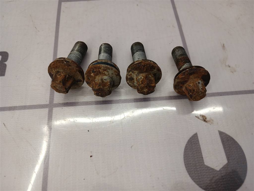 Renault Logan 2005-2014 для Болт