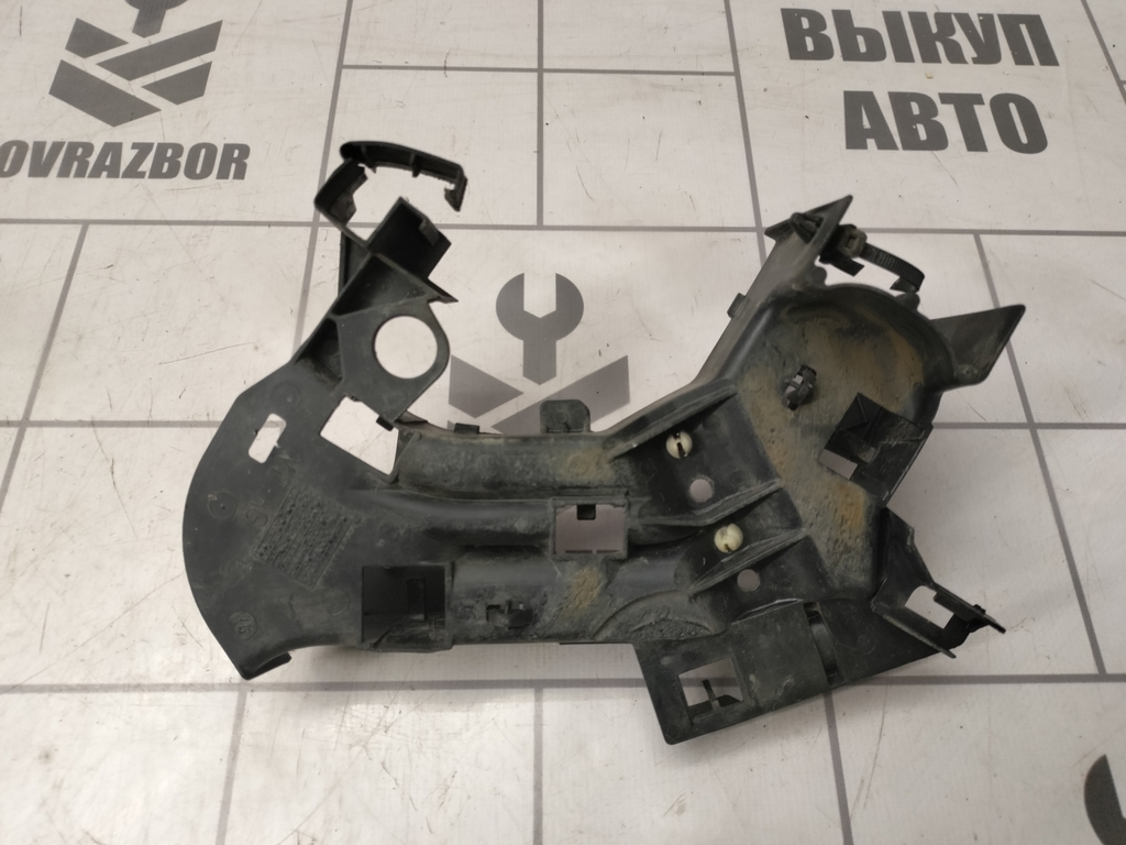 Skoda Yeti 2009-2018 для Кронштейн (сопут. товар)