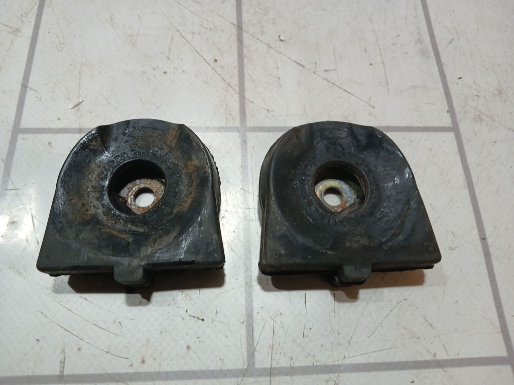 Ford Focus 1 1998-2004 для Опора заднего амортизатора