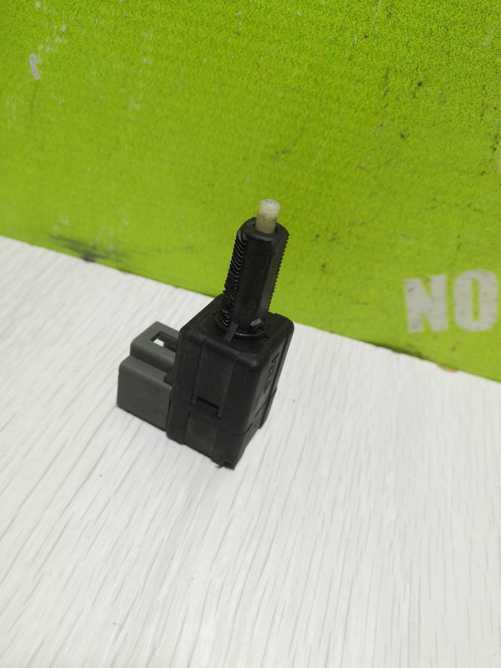 Kia Optima 3 2010-2015 для Датчик включения стопсигнала