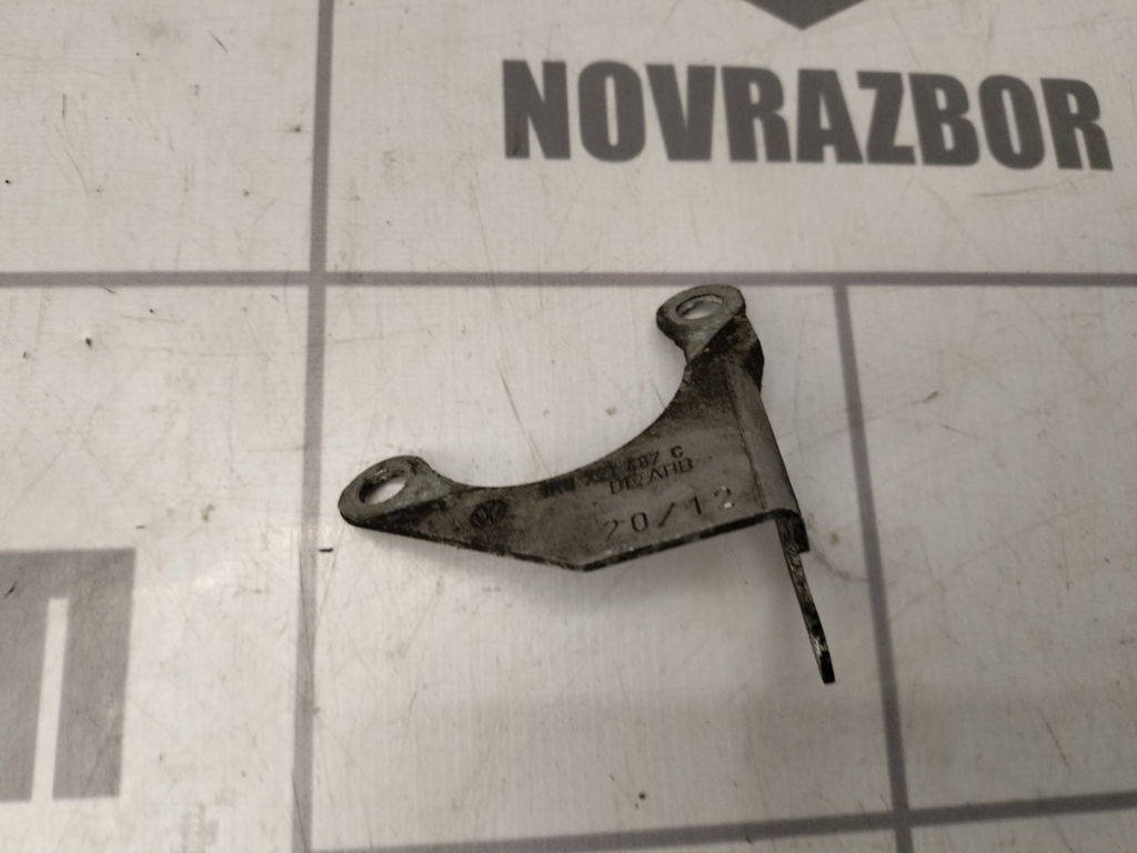 Skoda Yeti 2009-2018 для Кронштейн (сопут. товар)