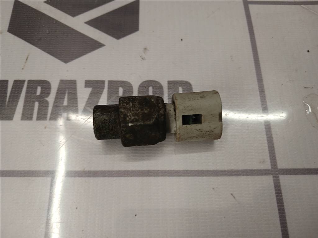 Renault Logan 2005-2014 для Датчик давления масла