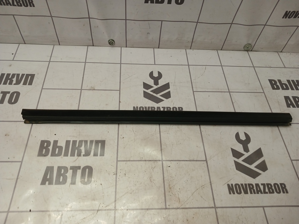 Ford Focus 2 05-08 для Накладка стекла заднего левого