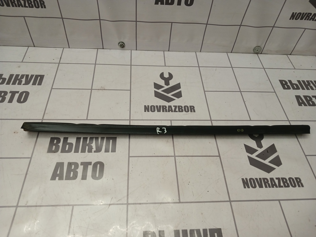 Ford Focus 2 05-08 для Накладка стекла заднего правого