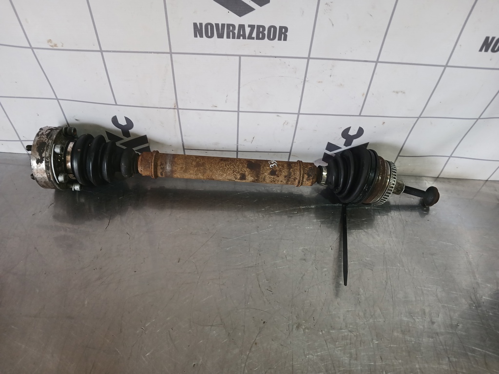 VW Passat B5 96-00 для Полуось передняя правая