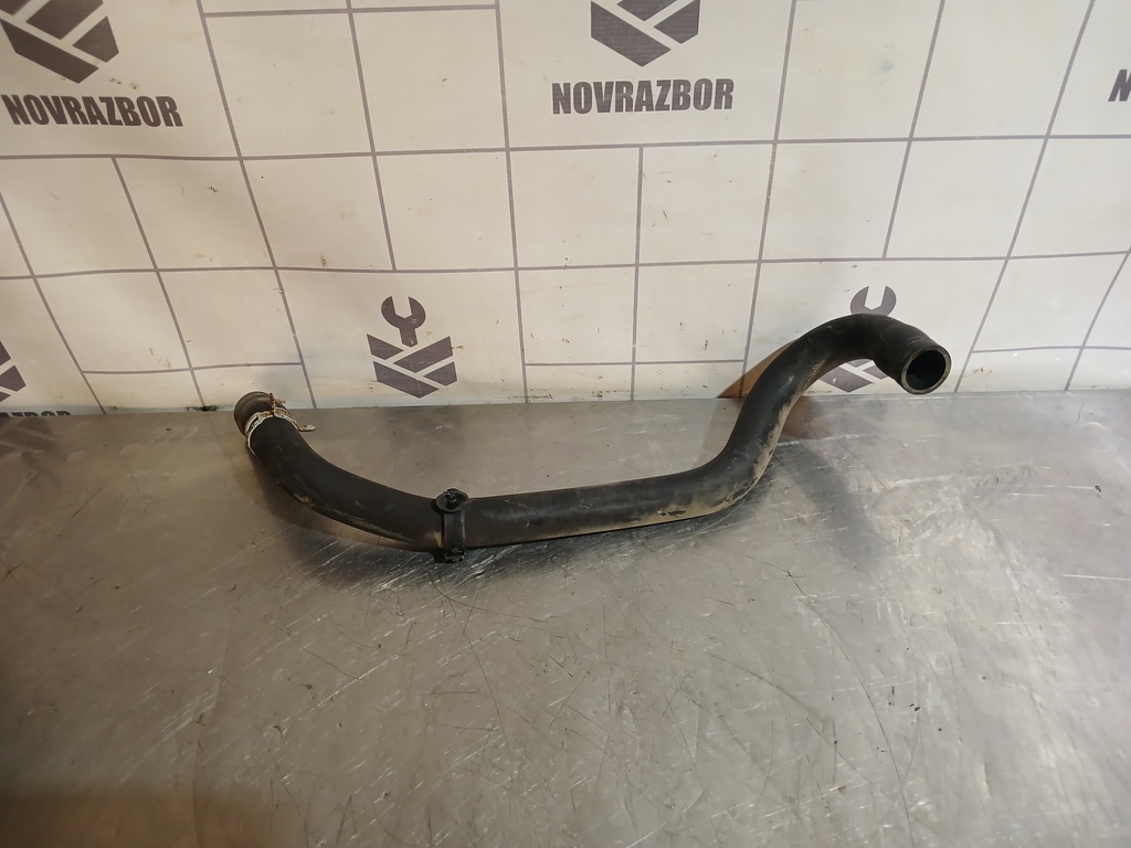 Renault Clio 2 Symbol 1998-2008 для Патрубок радиатора