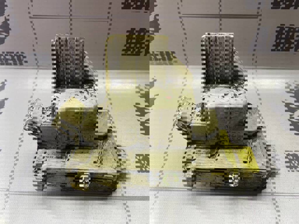 Ford Focus 1 1998-2004 для Замок двери задней левой