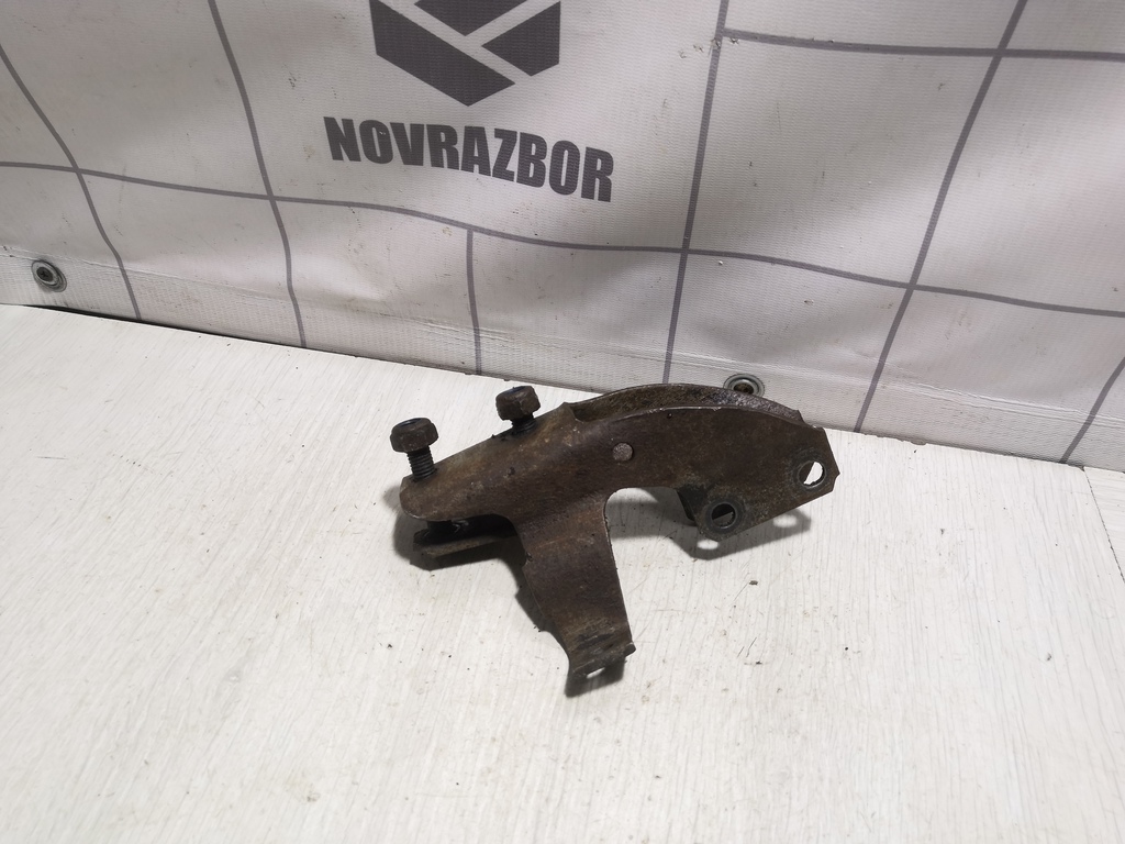 Audi 80  90  B3  86-91 для Крепеж рулевой рейки