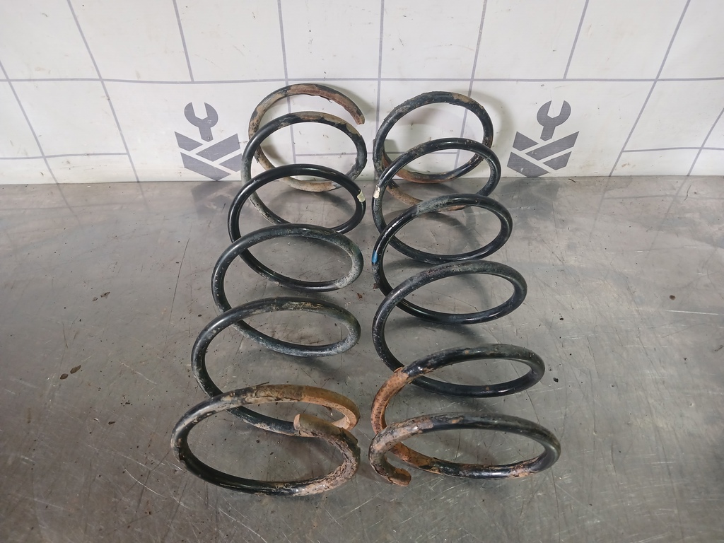 Mazda 323 BA 94-98 для Пружина передняя