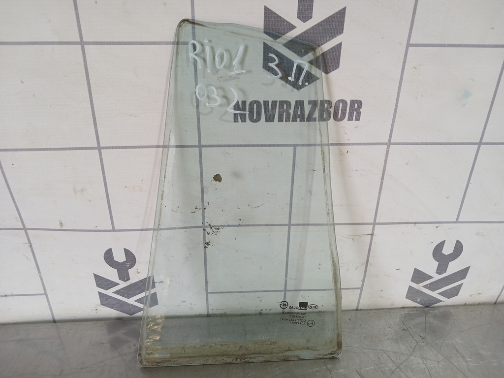 Kia RIO 1 2000-2004 для Стекло двери задней правой (форточка)