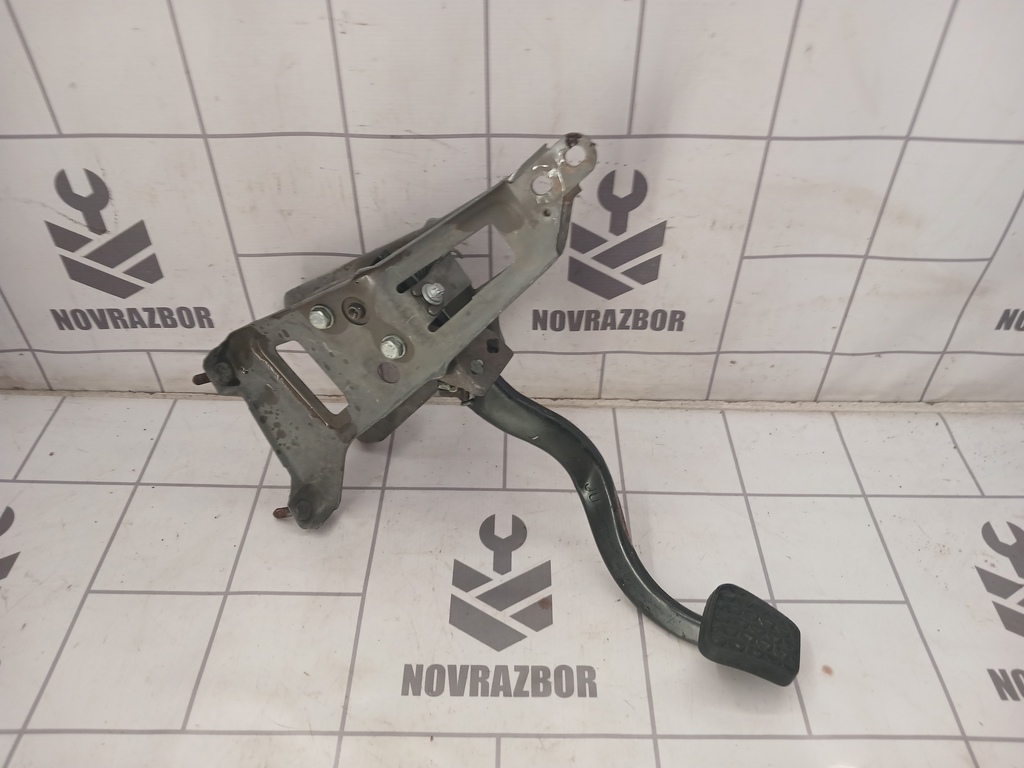 Opel Vectra B 1999-2002 для Педаль тормоза