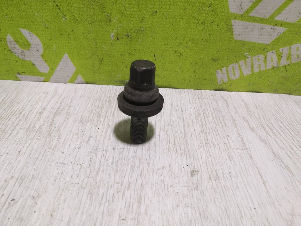 Kia Sportage 2004-2010 для Болт коленвала