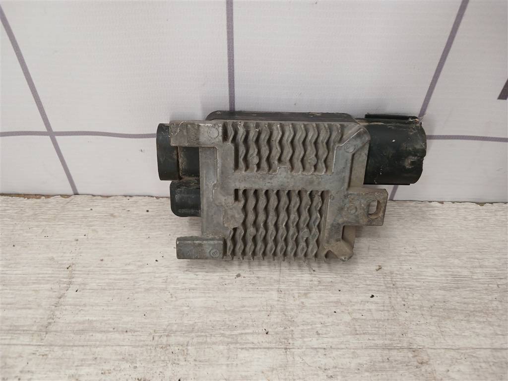 Ford Focus 2 08-11 для Блок управления вентилятором