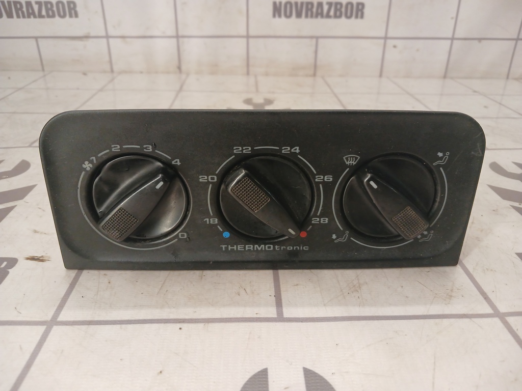 VW Golf 3 Vento 91-97 для Блок управления печкой