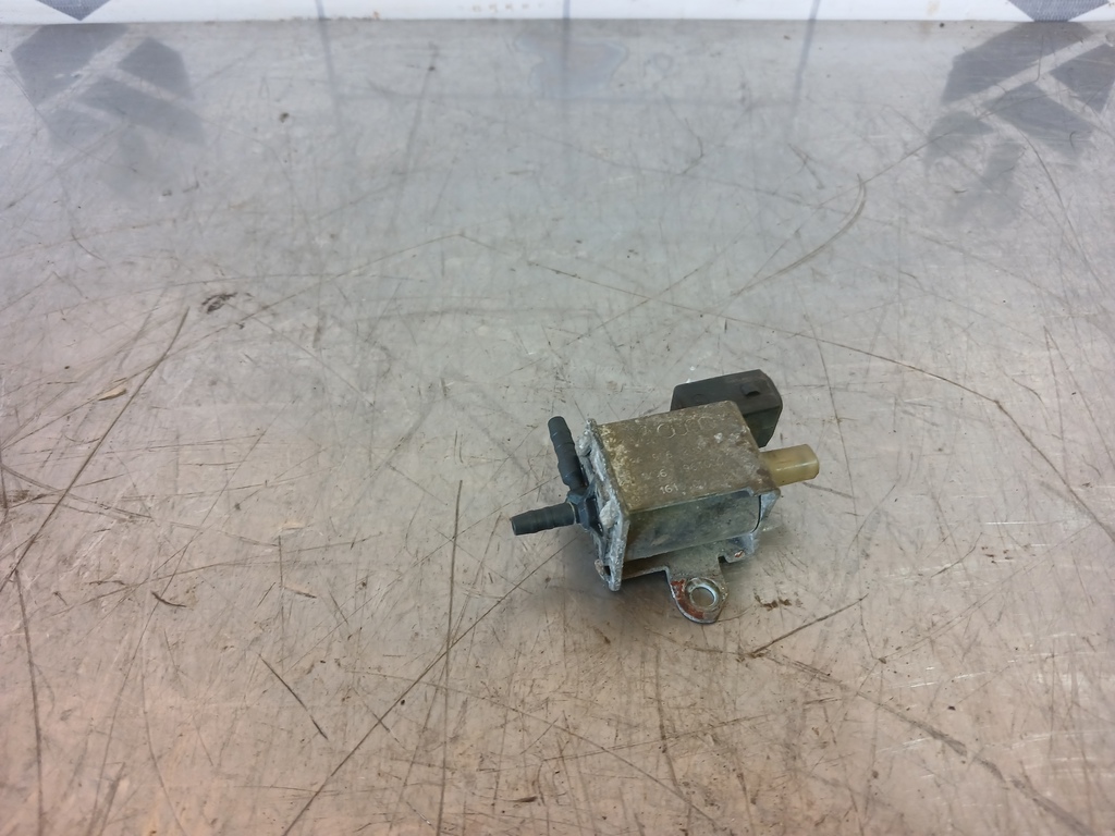 Audi A6 (C4) 1994-1997 для Клапан электромагнитный