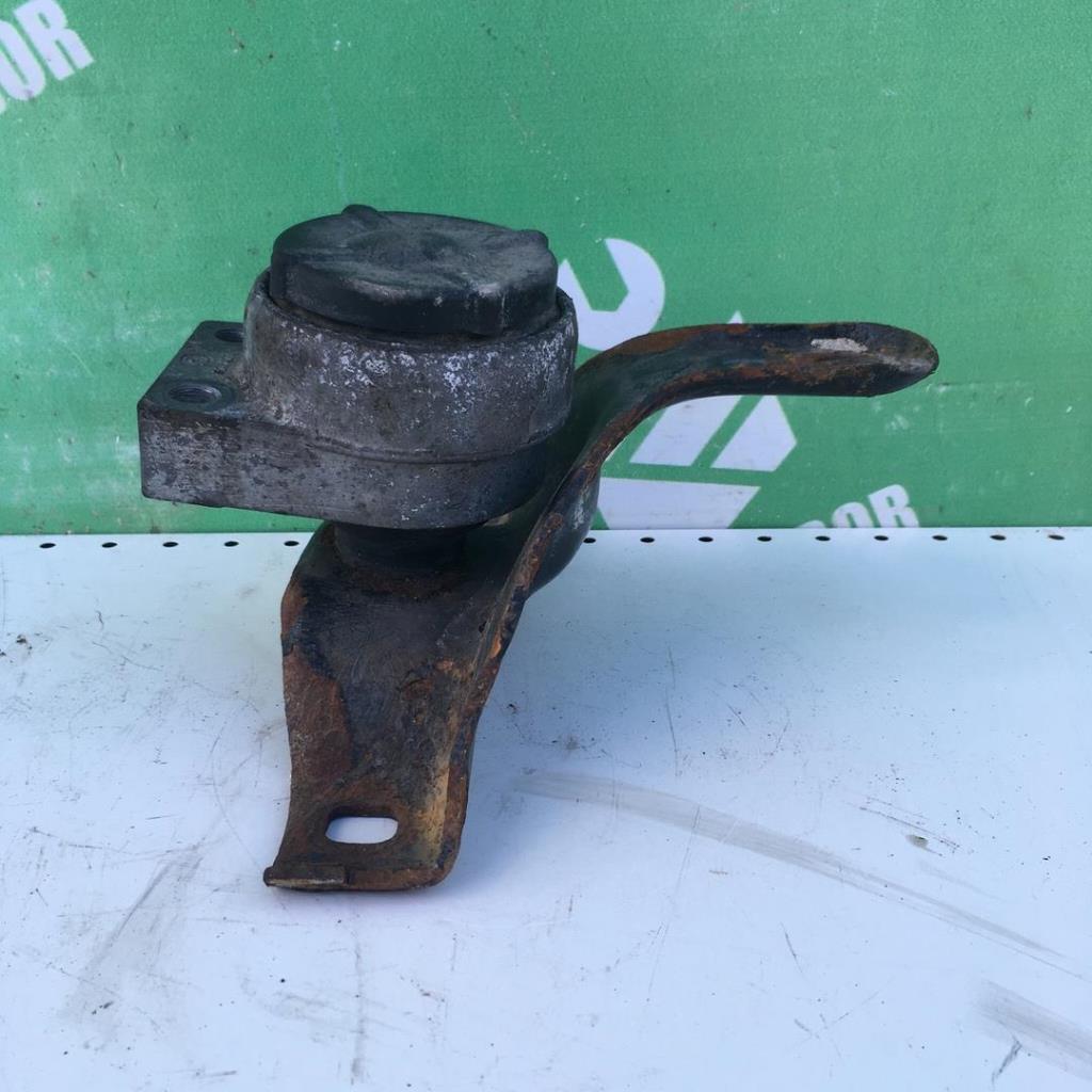 Ford Tourneo Connect 02-13 для Опора двигателя правая