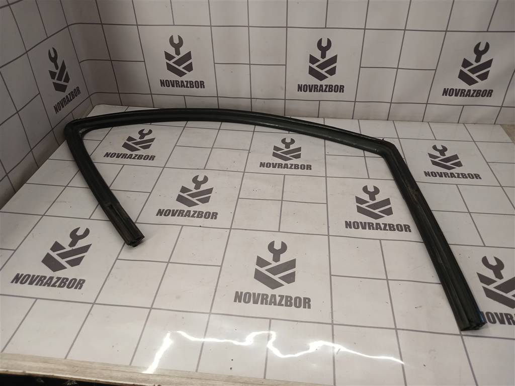 Chevrolet Aveo (T300) 2011-2015 для Уплотнитель стекла двери