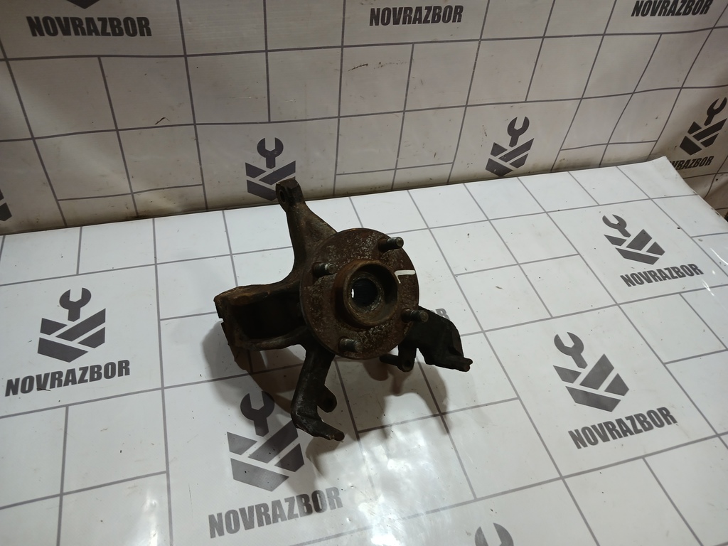 Ford Focus 1 1998-2004 для Кулак поворотный передний левый