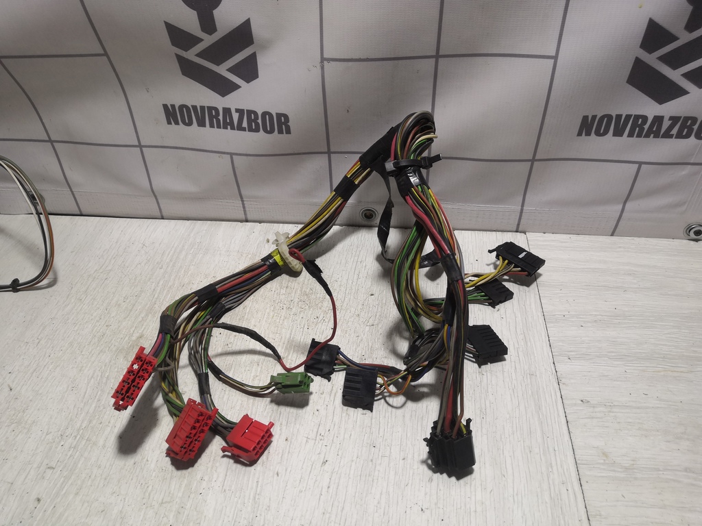 VW Passat  B3  1988-1993 для Проводка (коса)