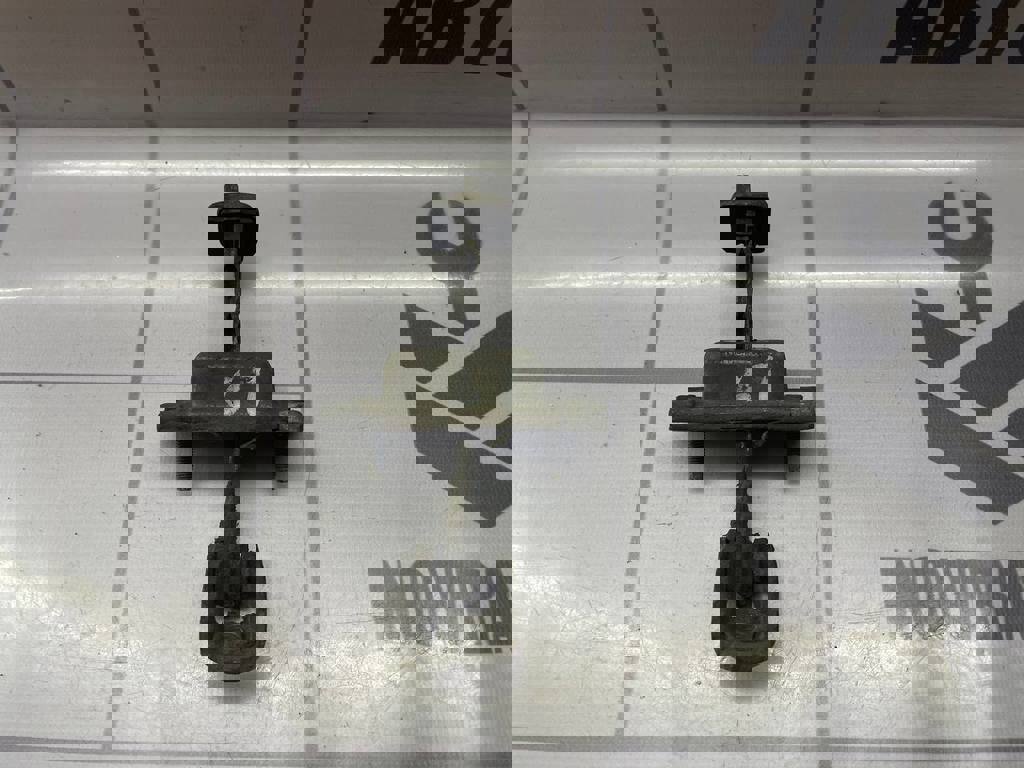 Ford Focus 1 1998-2004 для Ограничитель двери