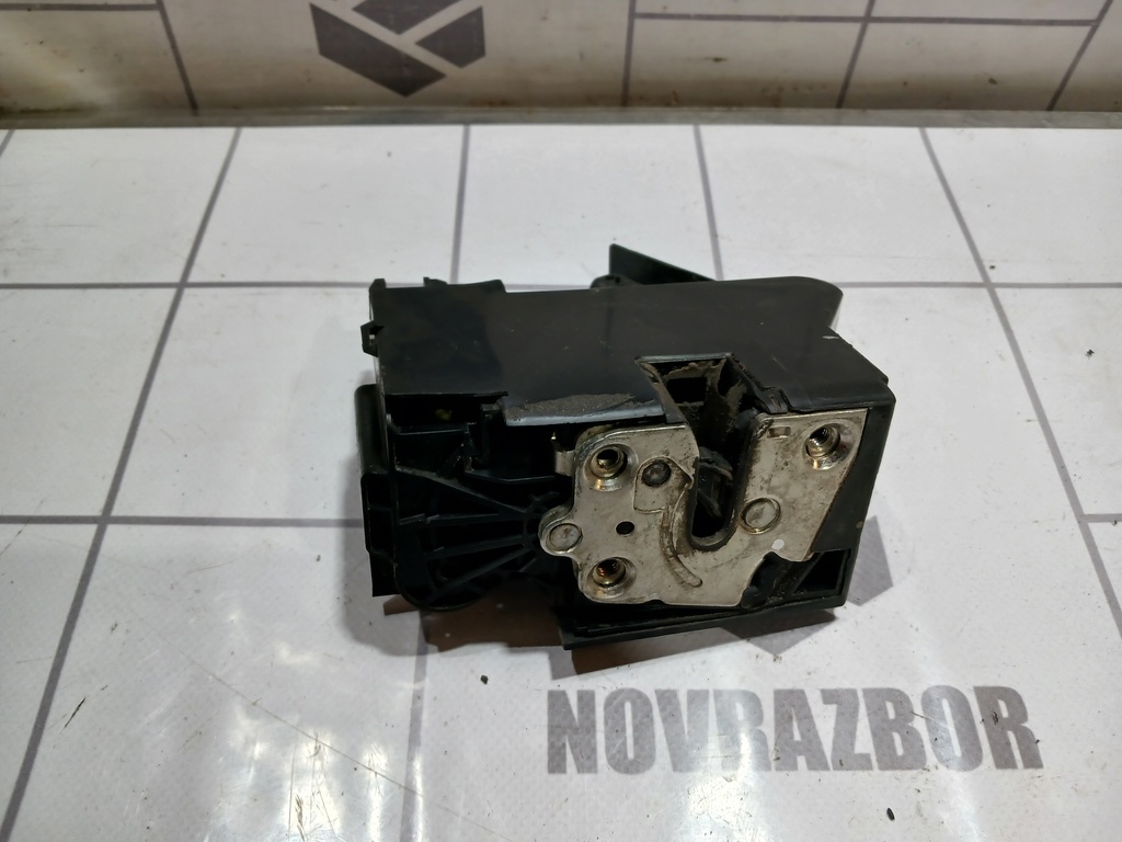 LADA VESTA 15-19 для Замок двери передней правой