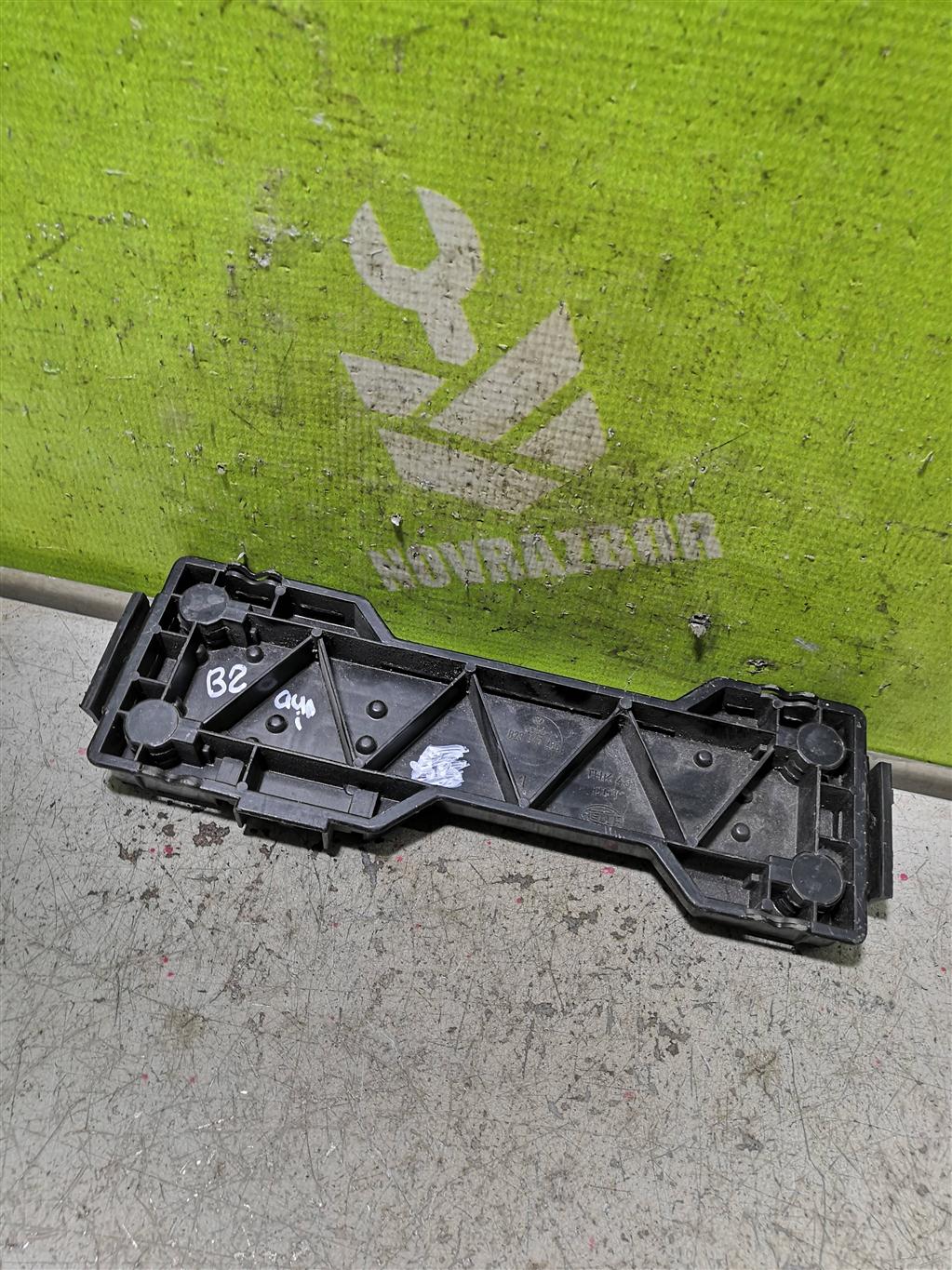 Audi  80 B2 80-86 для Плата заднего фонаря