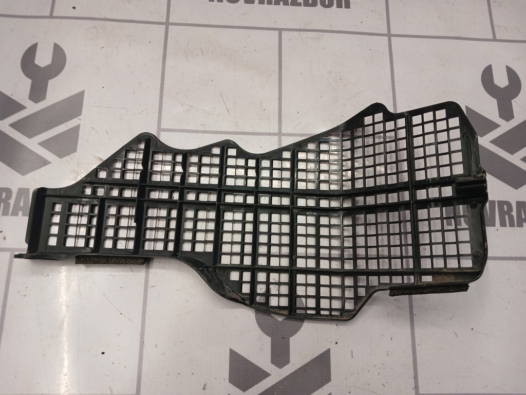 Suzuki SX4 2006-2013 для Решетка стеклоочистителя