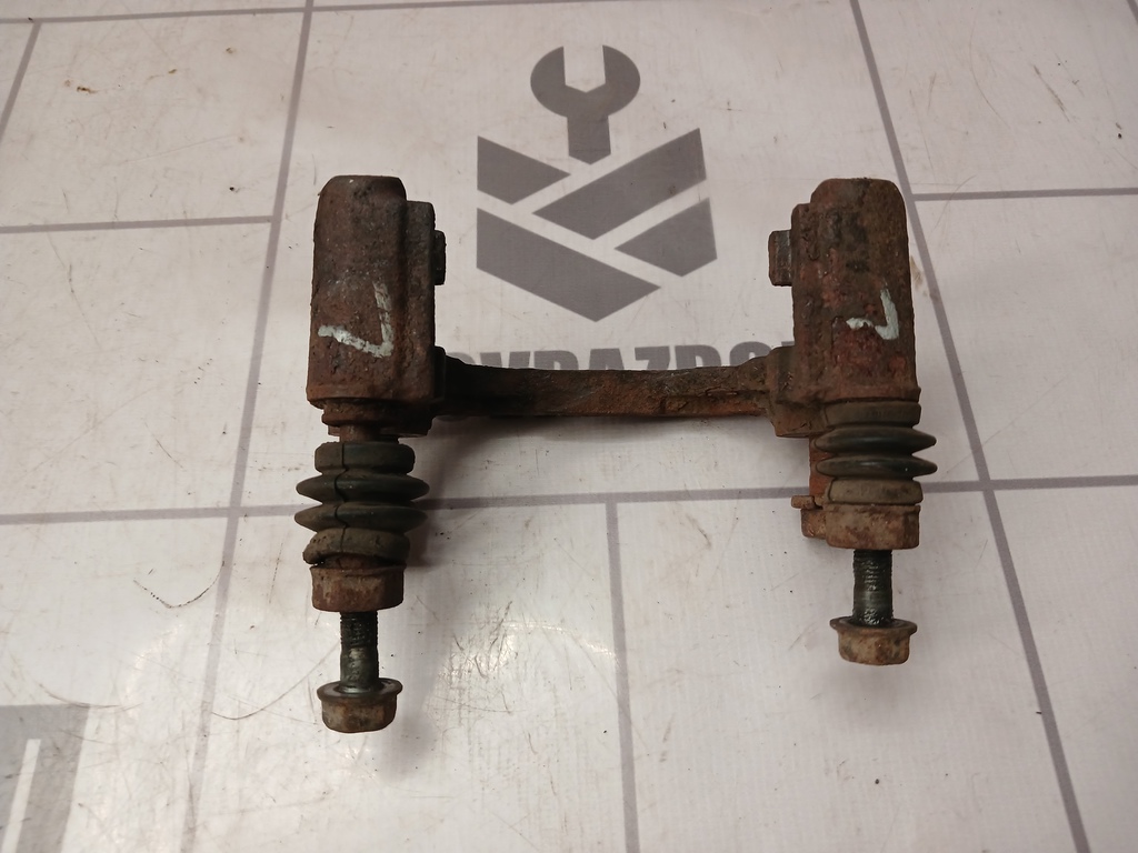 Hyundai Elantra 3  00-05 для Скоба суппорта заднего