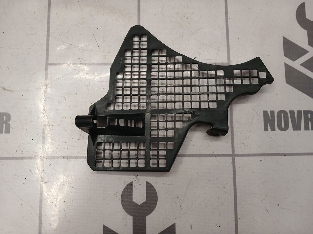 Suzuki SX4 2006-2013 для Решетка стеклоочистителя