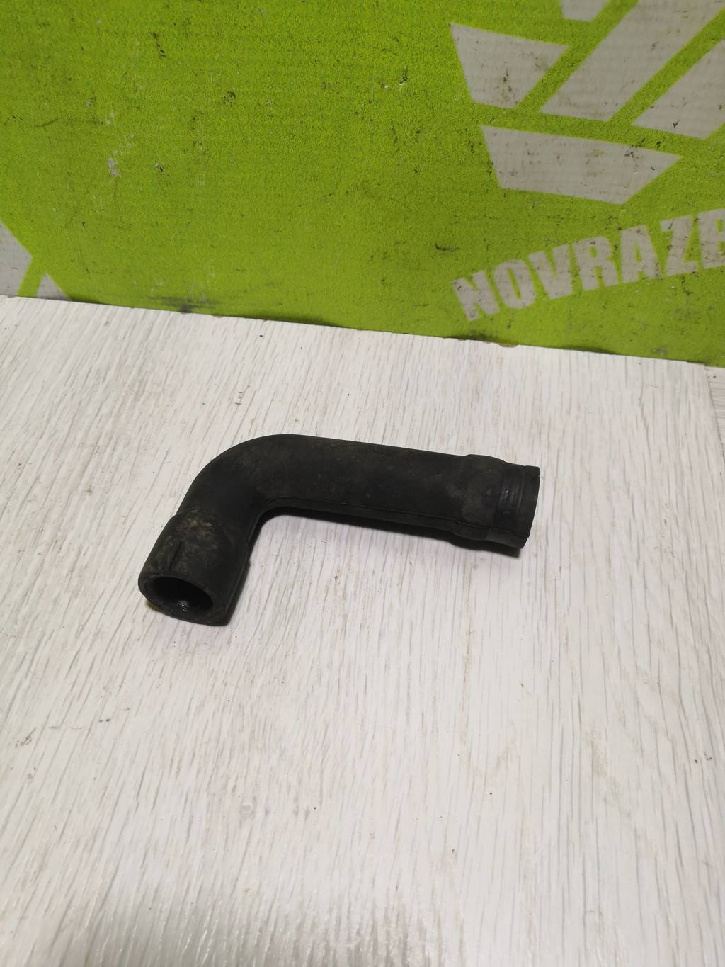 VW Golf 3 Vento 91-97 для Шланг