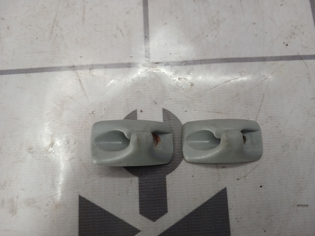 VW Golf 3 Vento 91-97 для Крючок солнцезащитного козырька