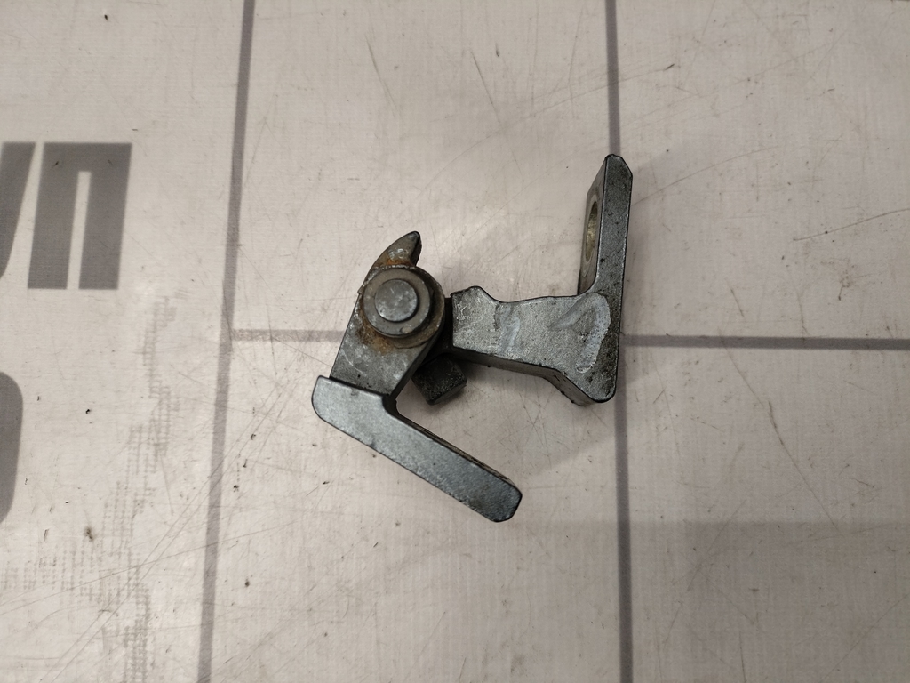 Skoda Yeti 2009-2018 для Петля двери